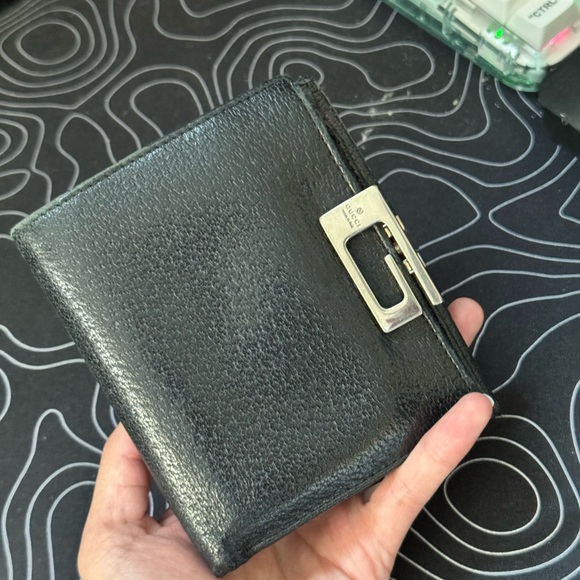 Gucci Black Leather Wallet with Silver Clasp